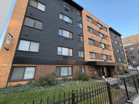 6040 N Sheridan Rd - Photo 1 of 1