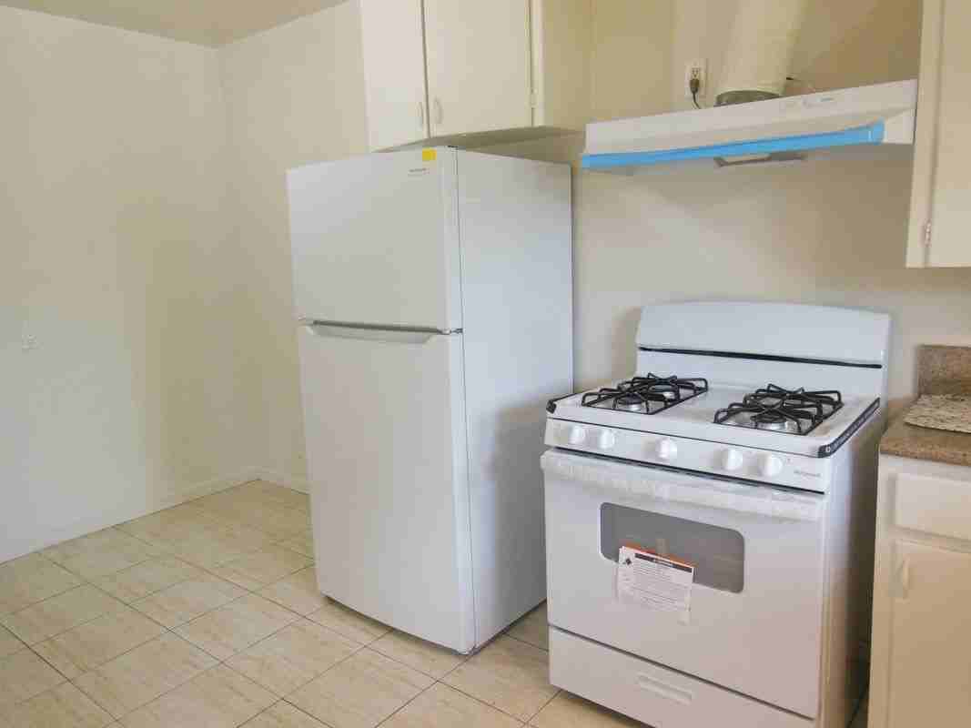 307 N Howard St ##B - Photo 5 of 9