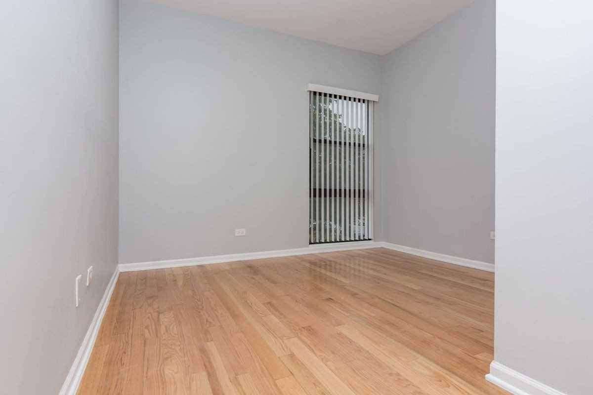 71 E 56th St - Photo 4 of 10