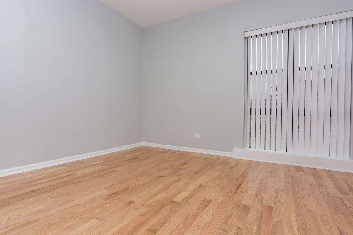 71 E 56th St - Photo 5 of 10