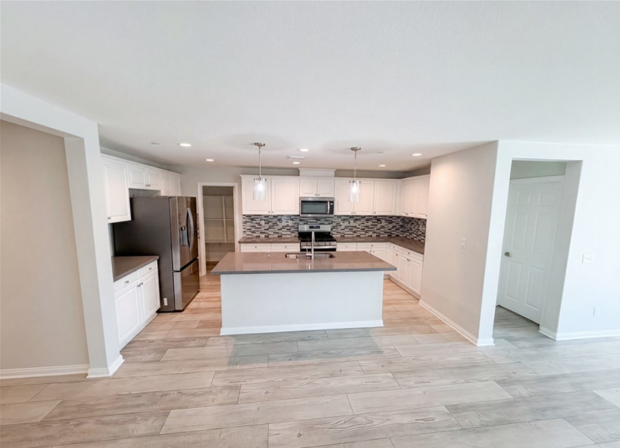 26666 Dash Dr - Photo 3 of 21