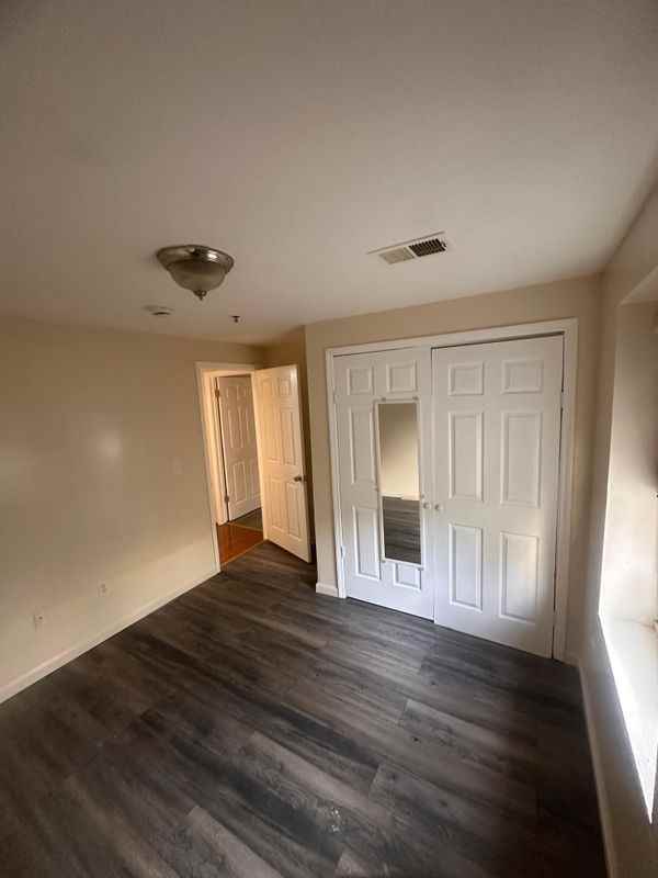 408-410 S 19th St ##1 - Photo 6 of 15