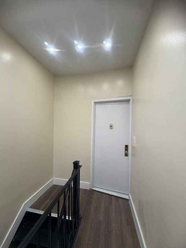 9104 43rd Ave ##2nd - Photo 3 of 11