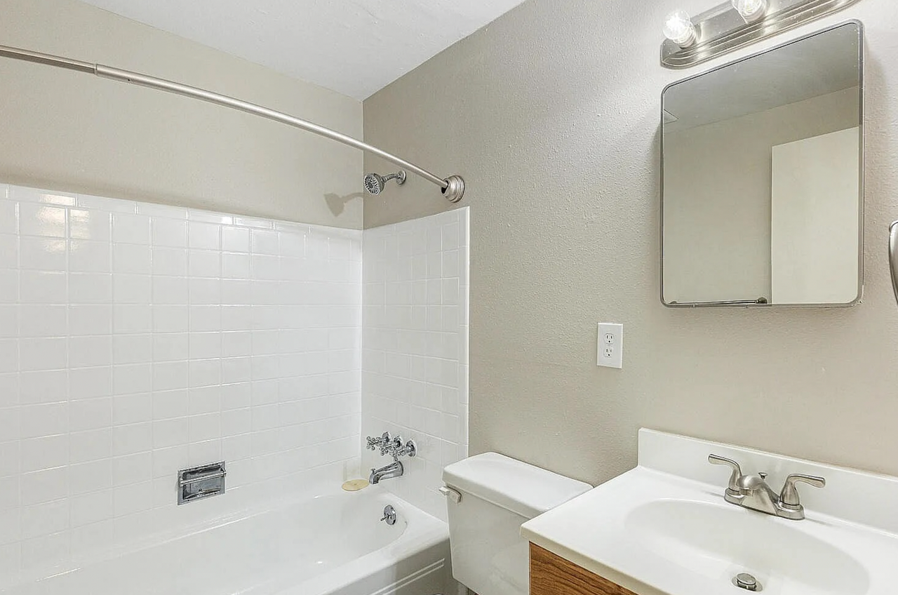 Allison West Apartments - Photo 7 of 19