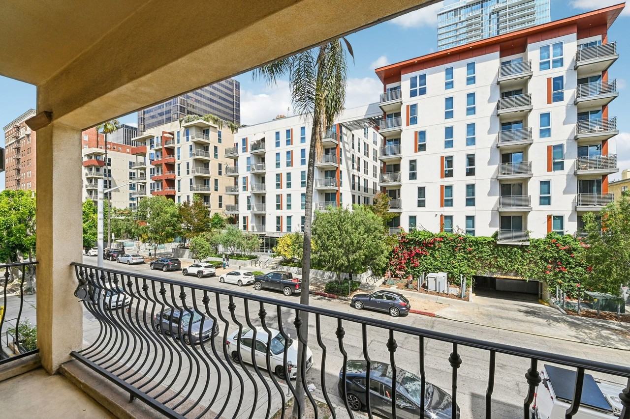 Berendo Terrace Apartment Homes - Photo 6 of 7