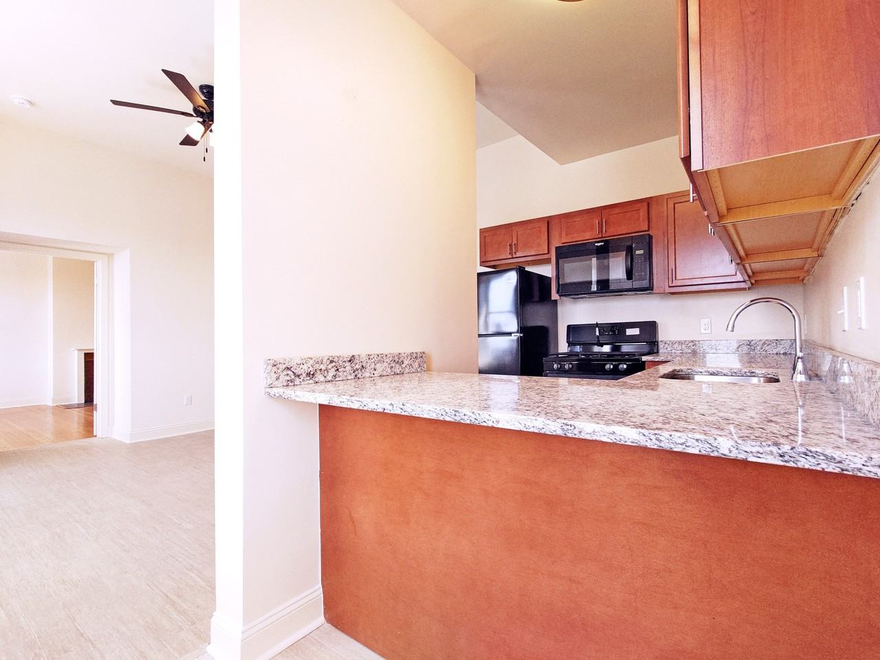 1812 Eutaw Place Apartments - Photo 4 of 18