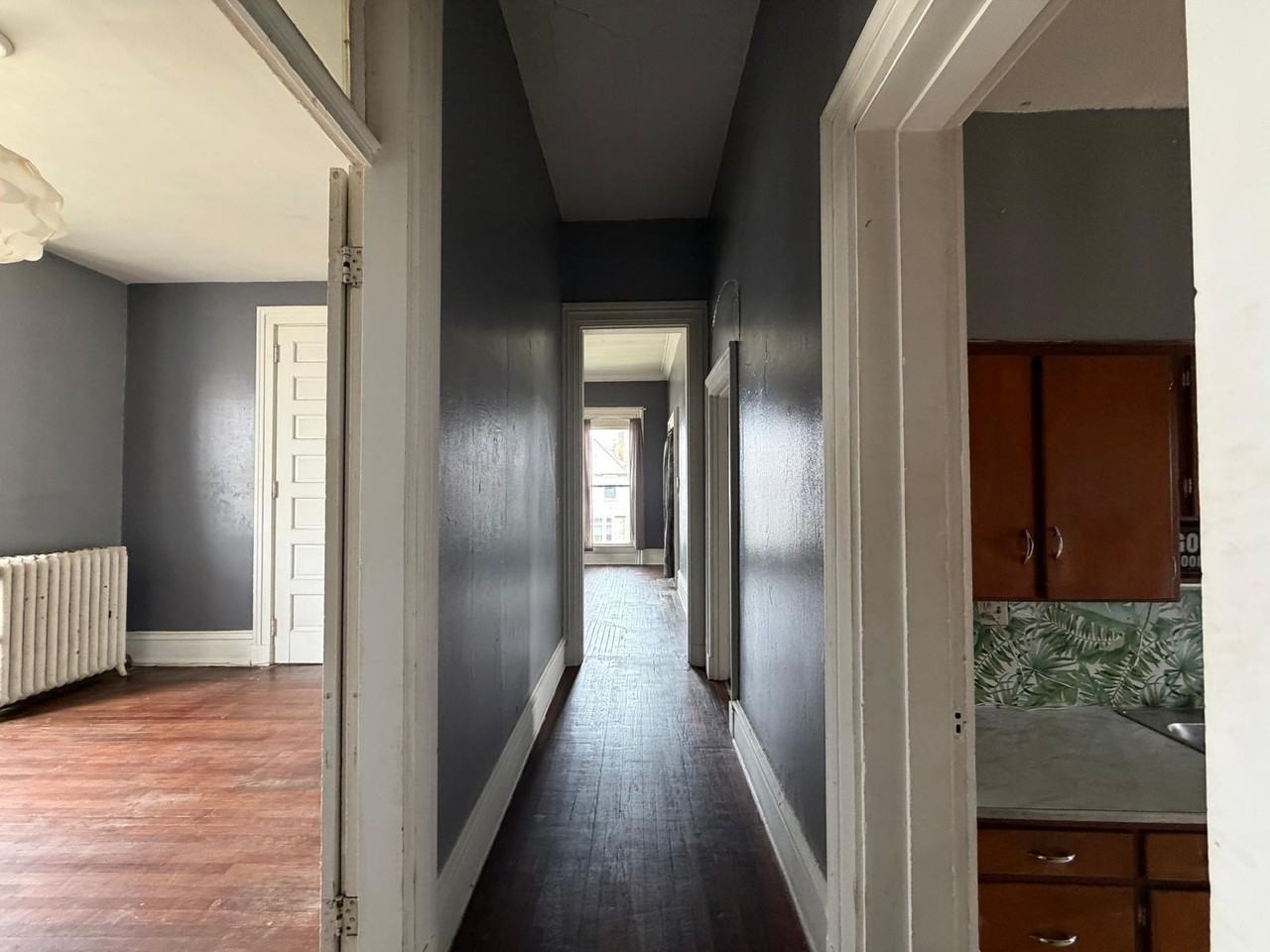 726 N Downing - Photo 2 of 10