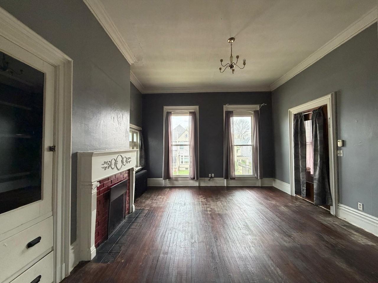 726 N Downing - Photo 5 of 10