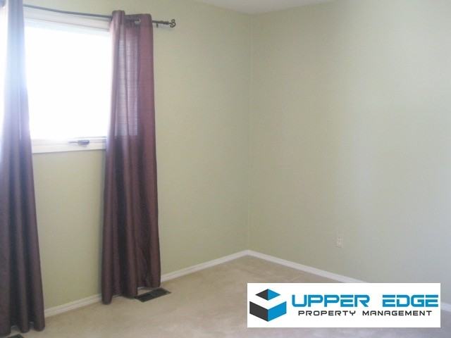 117 Deloraine Drive - Photo 7 of 13