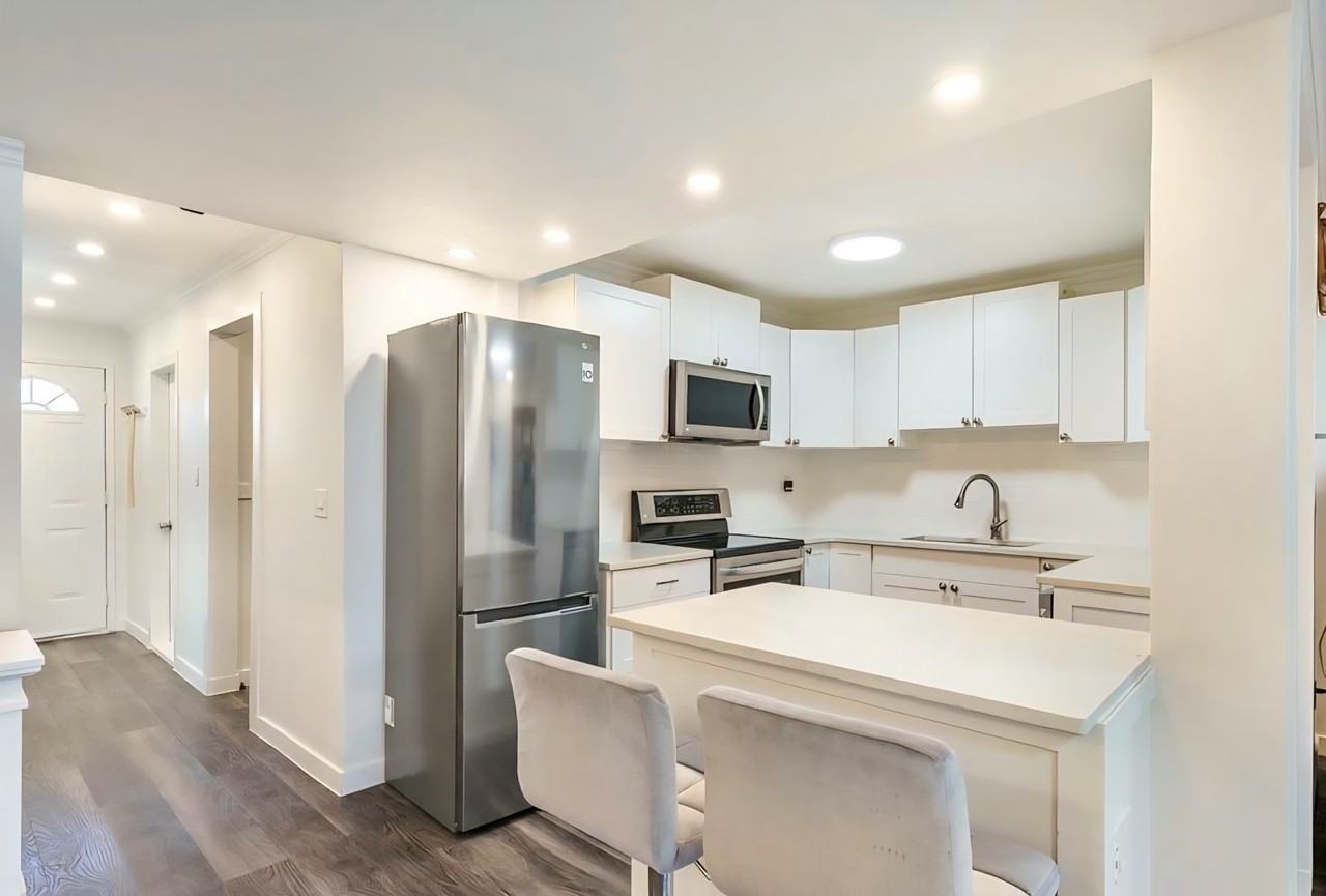 9272 122 St #904 - Photo 5 of 26