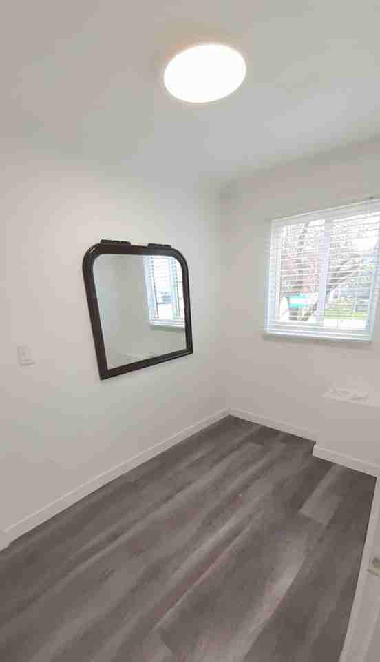 9272 122 St #904 - Photo 7 of 26