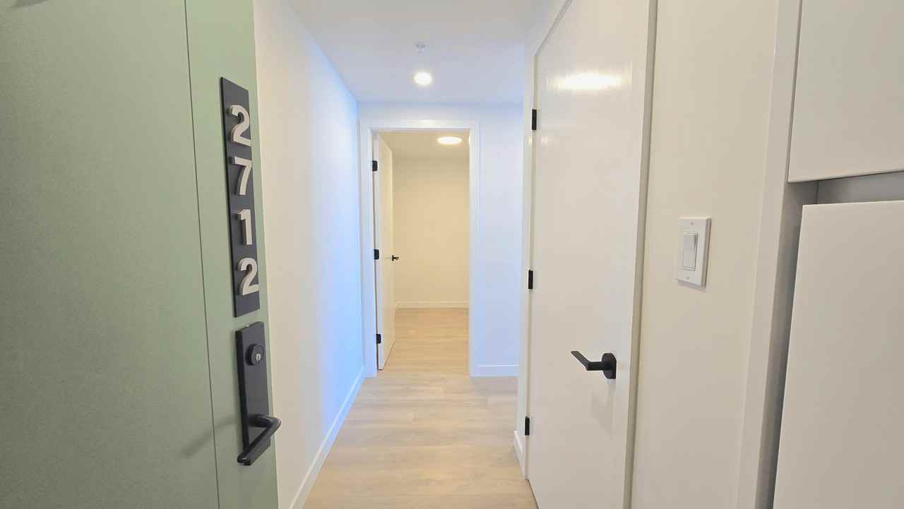 13738 102 Ave #2712 - Photo 2 of 27