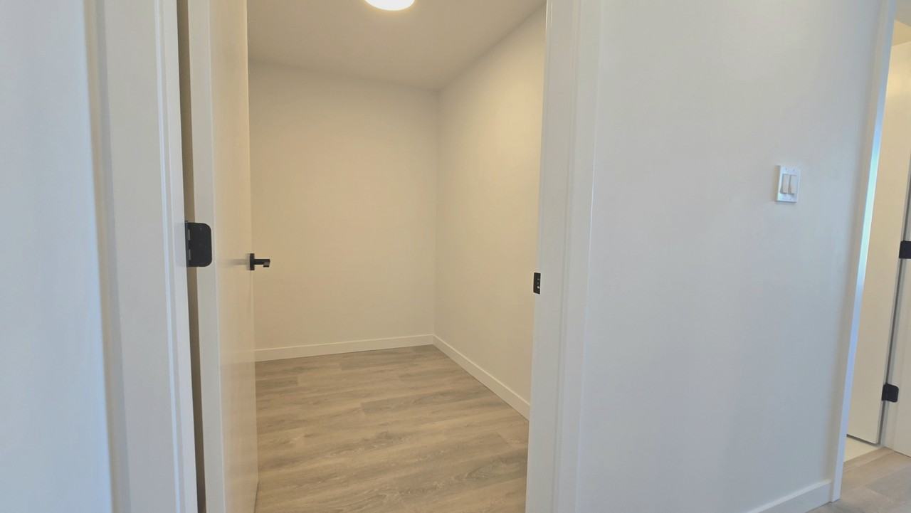 13738 102 Ave #2712 - Photo 4 of 27