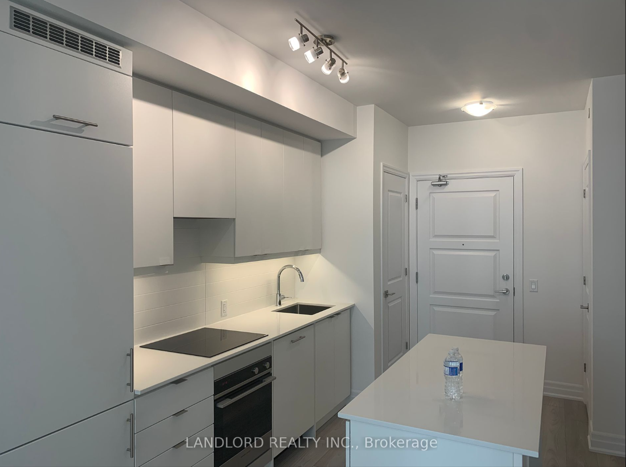 36 Elm Dr W #703 - Photo 2 of 21