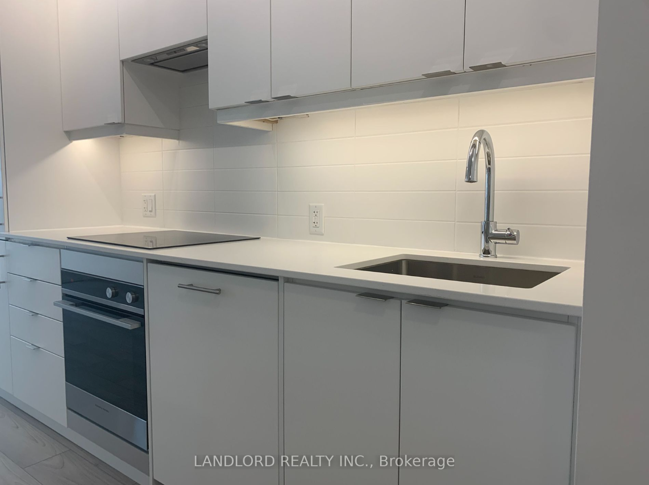 36 Elm Dr W #703 - Photo 3 of 21