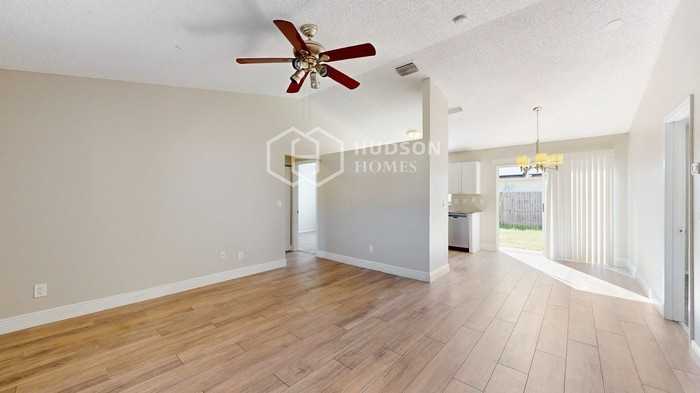 312 Crayford Pl - Photo 5 of 23