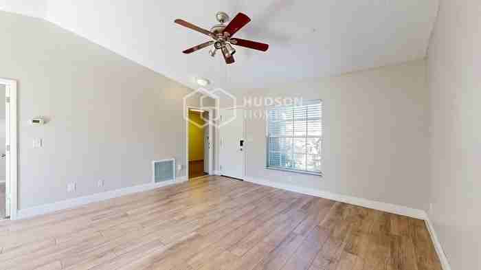 312 Crayford Pl - Photo 6 of 23