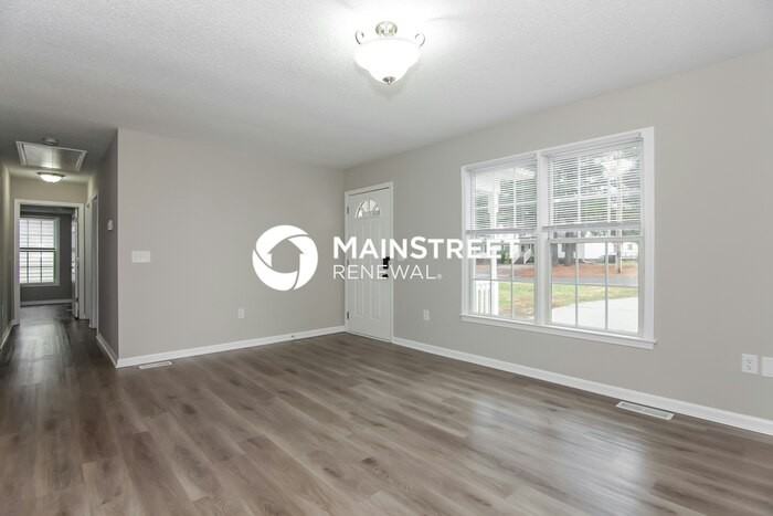 1367 Hidden Valley Dr - Photo 4 of 16