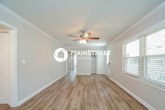 112 Rand Cir - Photo 2 of 16