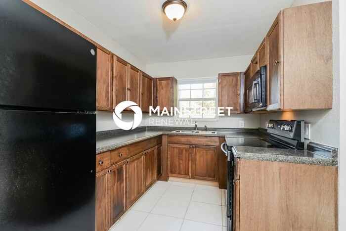 682 Acapulca Way - Photo 6 of 16