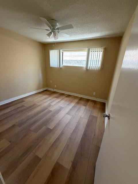 11126 Huston St - Photo 4 of 16