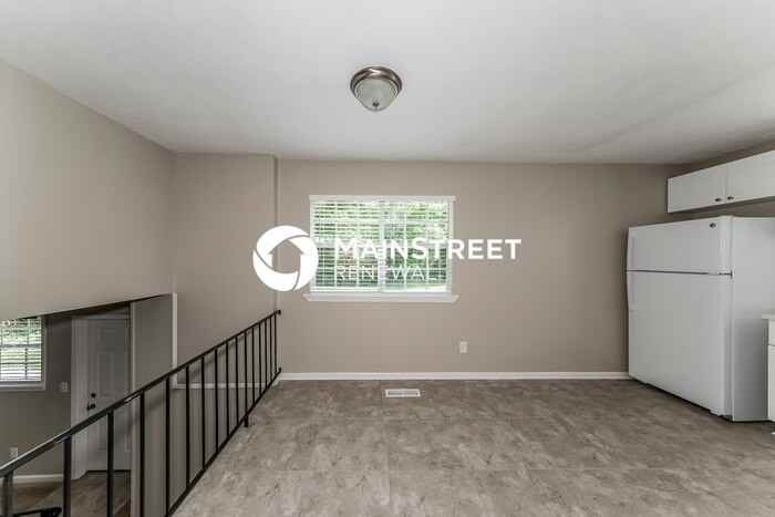 305 Saint John Rd Nw - Photo 6 of 18