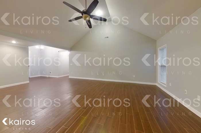 240 Camelot Way - Photo 2 of 18