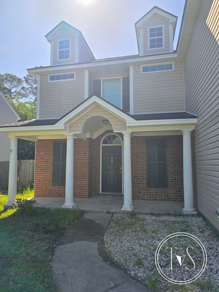 139 Wax Myrtle Ct - Photo 3 of 31