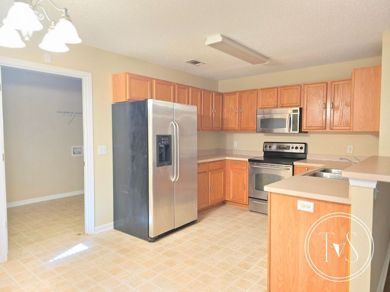 139 Wax Myrtle Ct - Photo 7 of 31