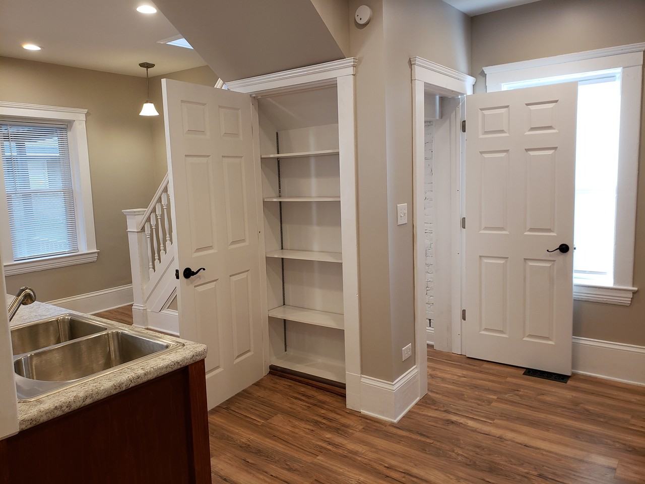 2124 Fern Court - Photo 4 of 78