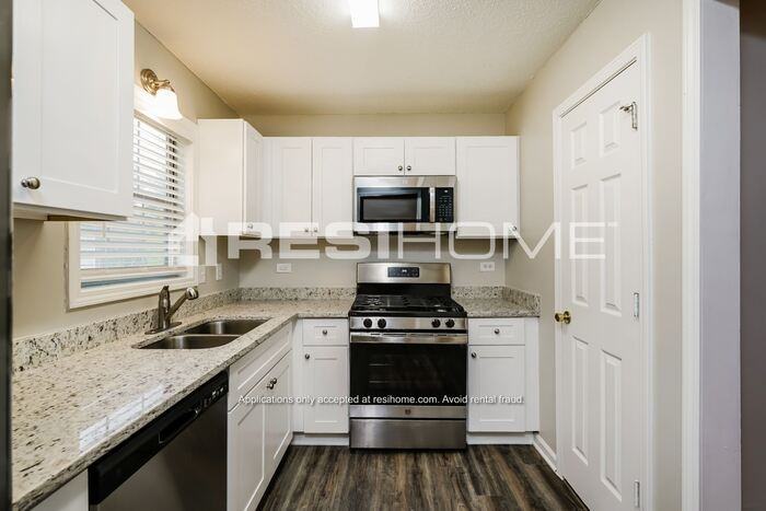 101 Auburn Park - Photo 4 of 21