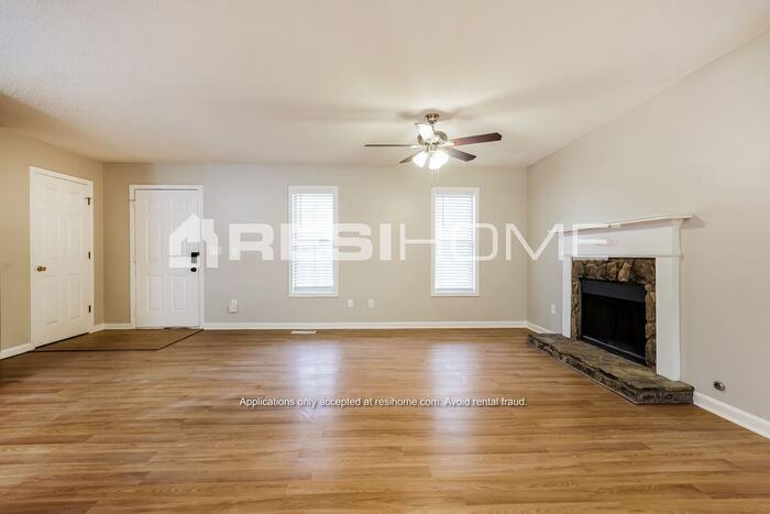 101 Auburn Park - Photo 5 of 21