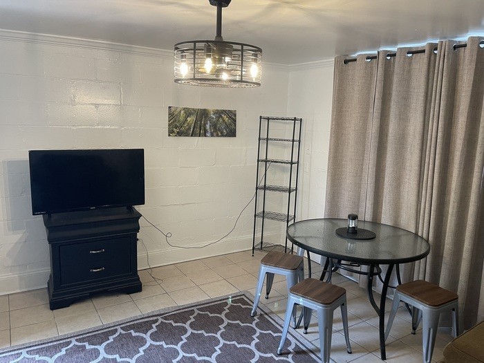 1088 Astor Ave Sw #C - Photo 2 of 9