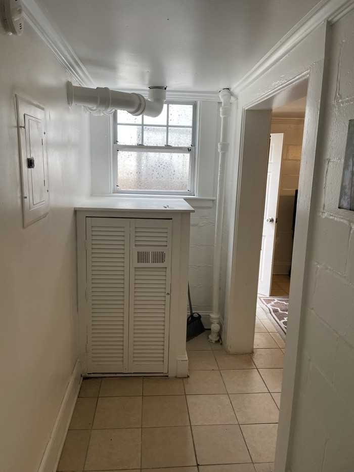 1088 Astor Ave Sw #C - Photo 5 of 9