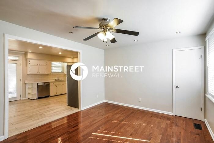 3804 Scotwood Dr - Photo 2 of 17