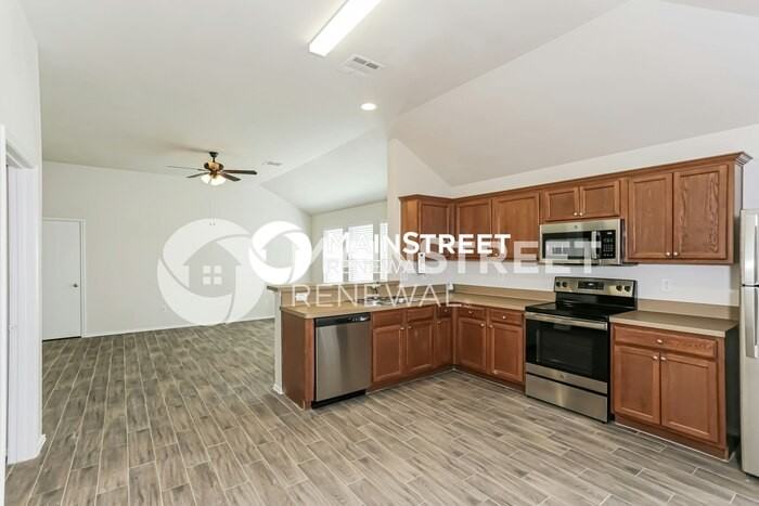 6356 Stone Lake Ct - Photo 7 of 15