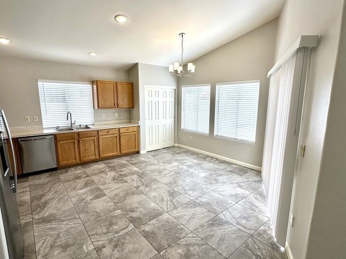 1329 E Cathedral Rock Dr - Photo 6 of 22