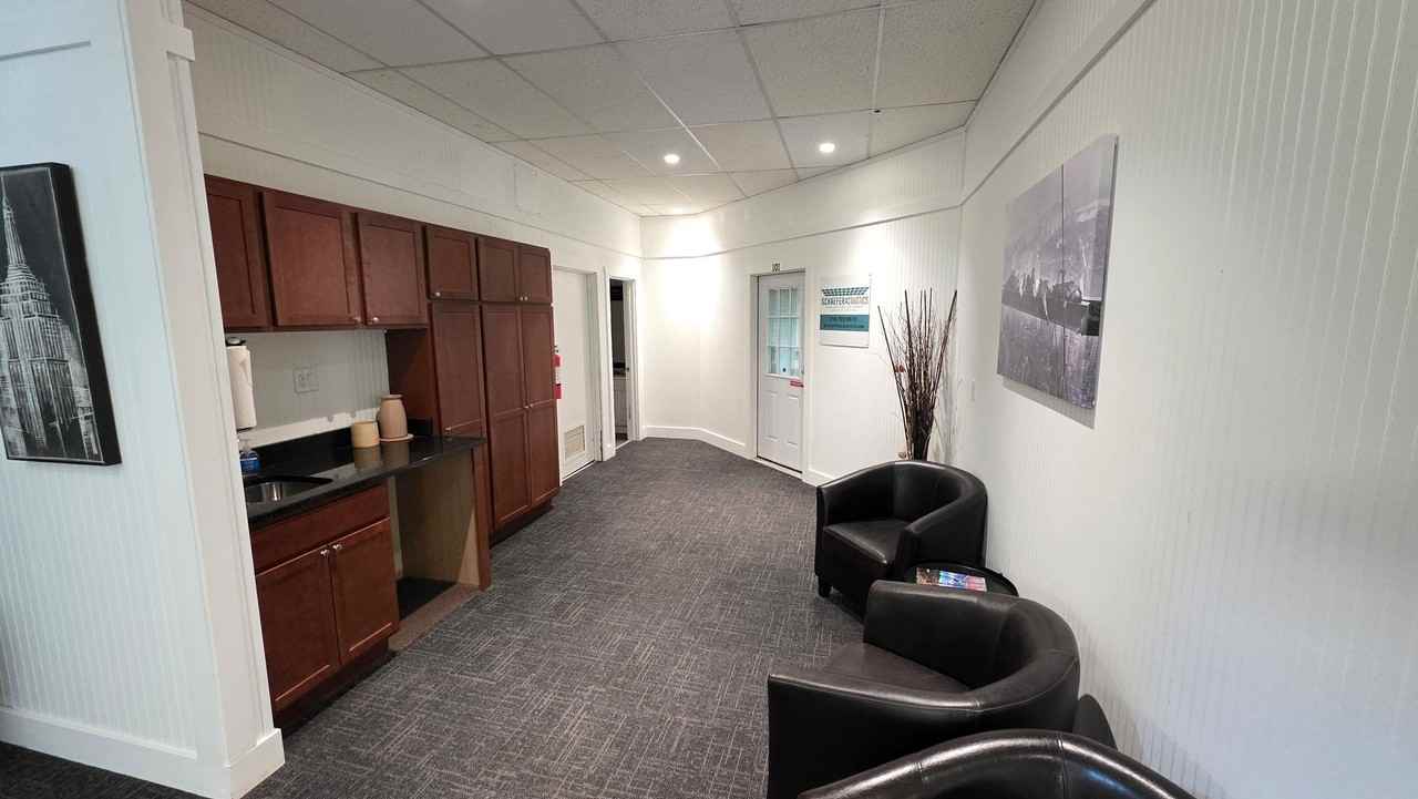 3947 East Calvary Road - Photo 2 of 5