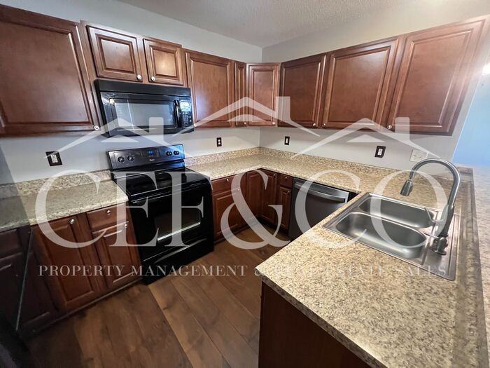 221 Mary High Dr - Photo 5 of 15