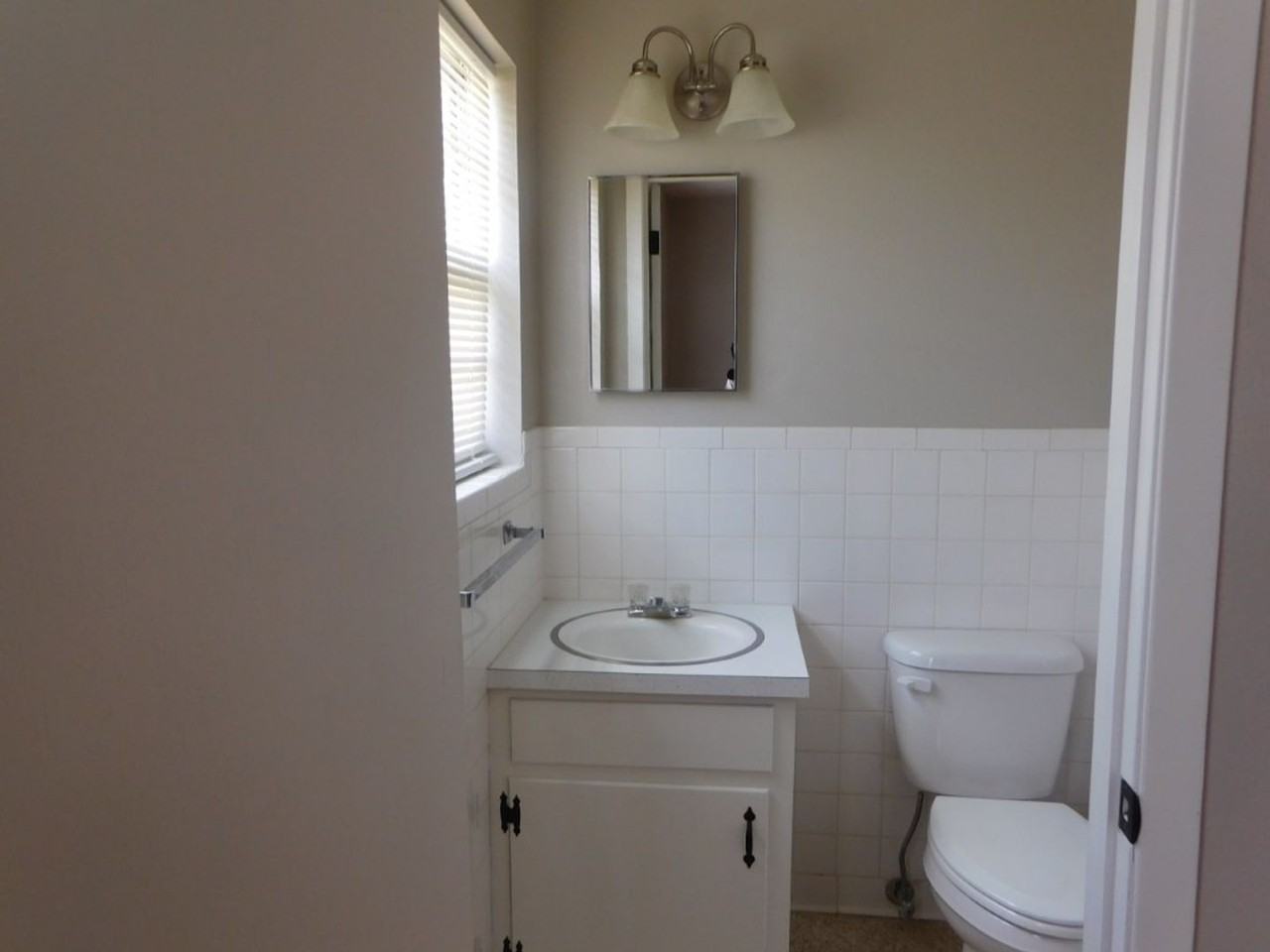 4229 Se Bedford Dr - Photo 2 of 17