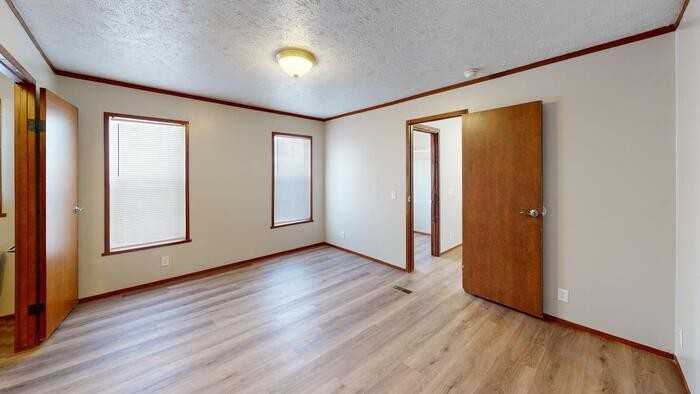 129 American Ave - Photo 5 of 14