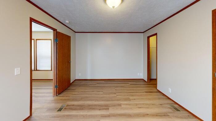 129 American Ave - Photo 7 of 14