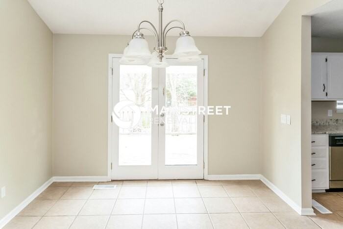 320 Willow Glen Ct - Photo 4 of 15