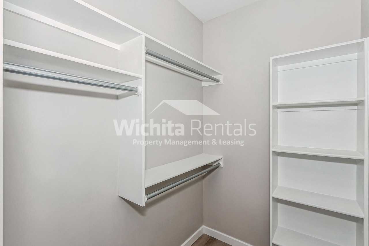 3804 S Bluelake St - Photo 6 of 15