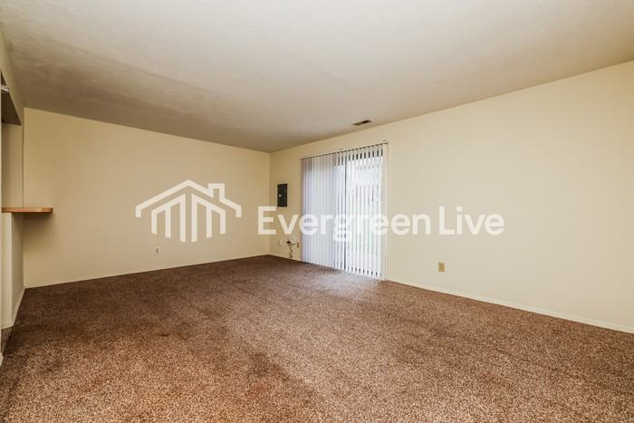 2498 Spring Valley Rd - Photo 3 of 15
