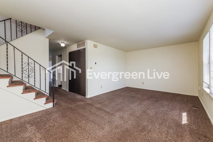 7554 Mount Whitney St - Photo 3 of 15
