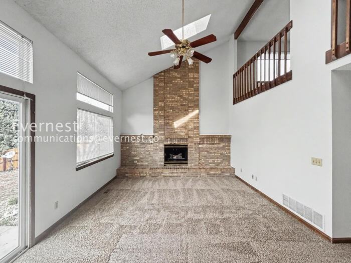 4930 Sprangler Dr - Photo 6 of 34