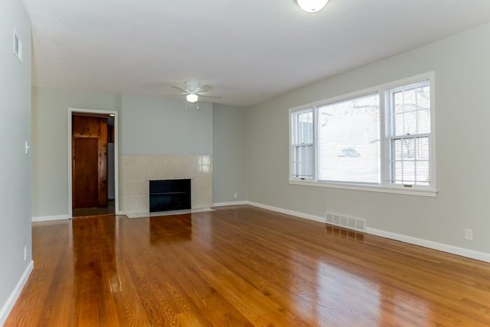 6703 N Walnut St - Photo 2 of 9