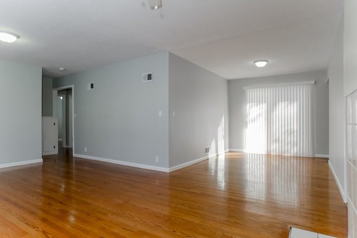 6703 N Walnut St - Photo 3 of 9