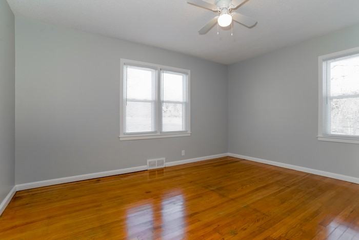 6703 N Walnut St - Photo 6 of 9